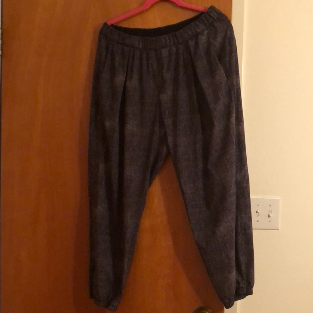 Lululemon pants